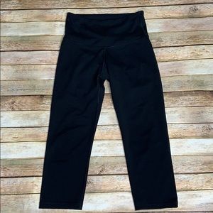 Old Navy Active Capri Leggings